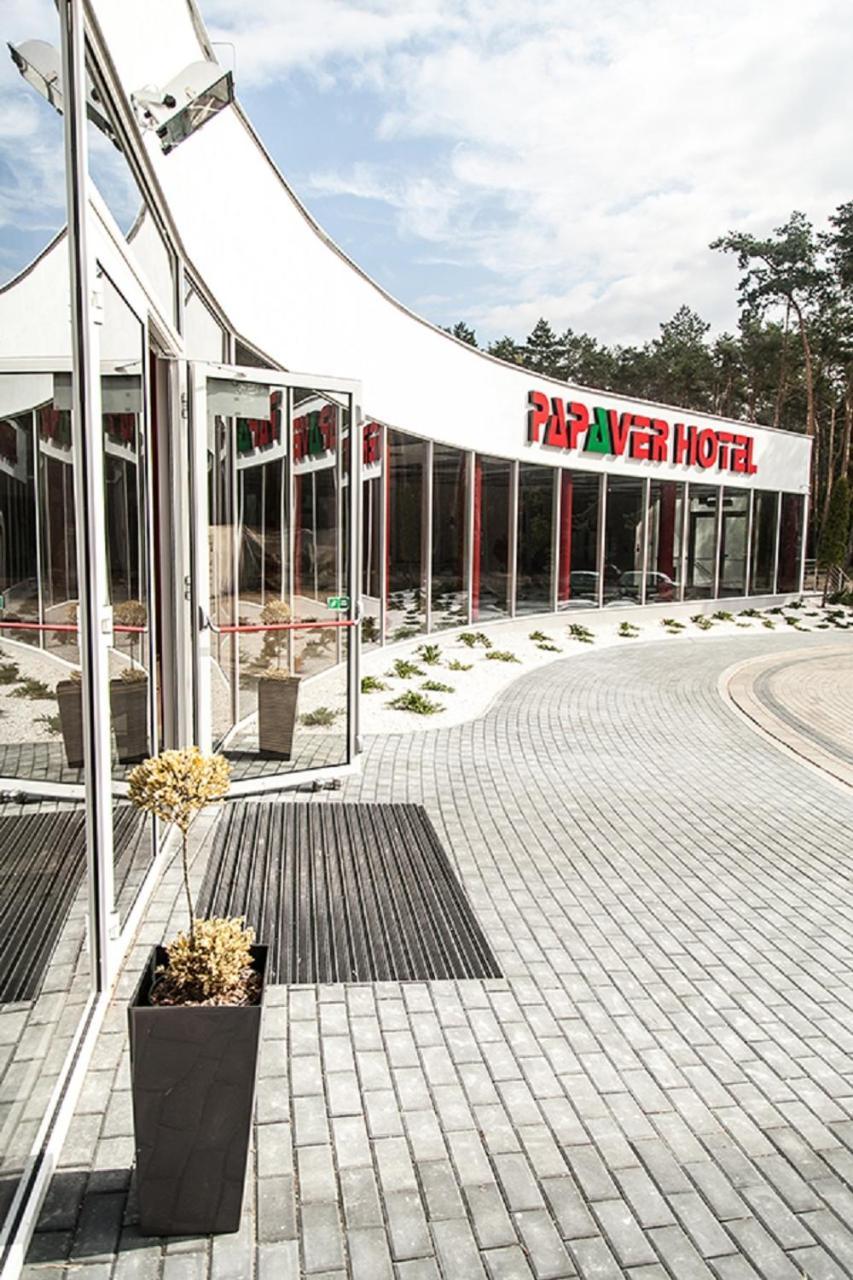Papaver Hotel Ślesin エクステリア 写真